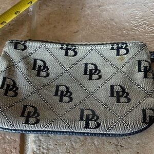 Dooney & Bourke Black and Cream women’s  Bag